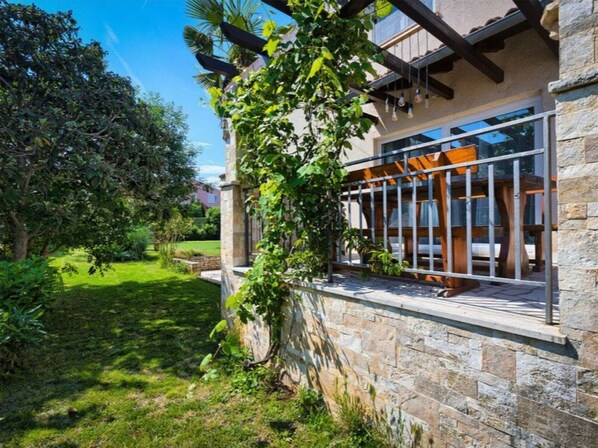 Villa | Exterior - Golfhuis met Privezwembad (Liznjan)