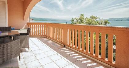 Laura Comfortable Holiday Residence