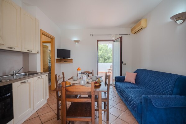 Apartment | Living area - Pleasant Apartment Near the sea (Olbia)