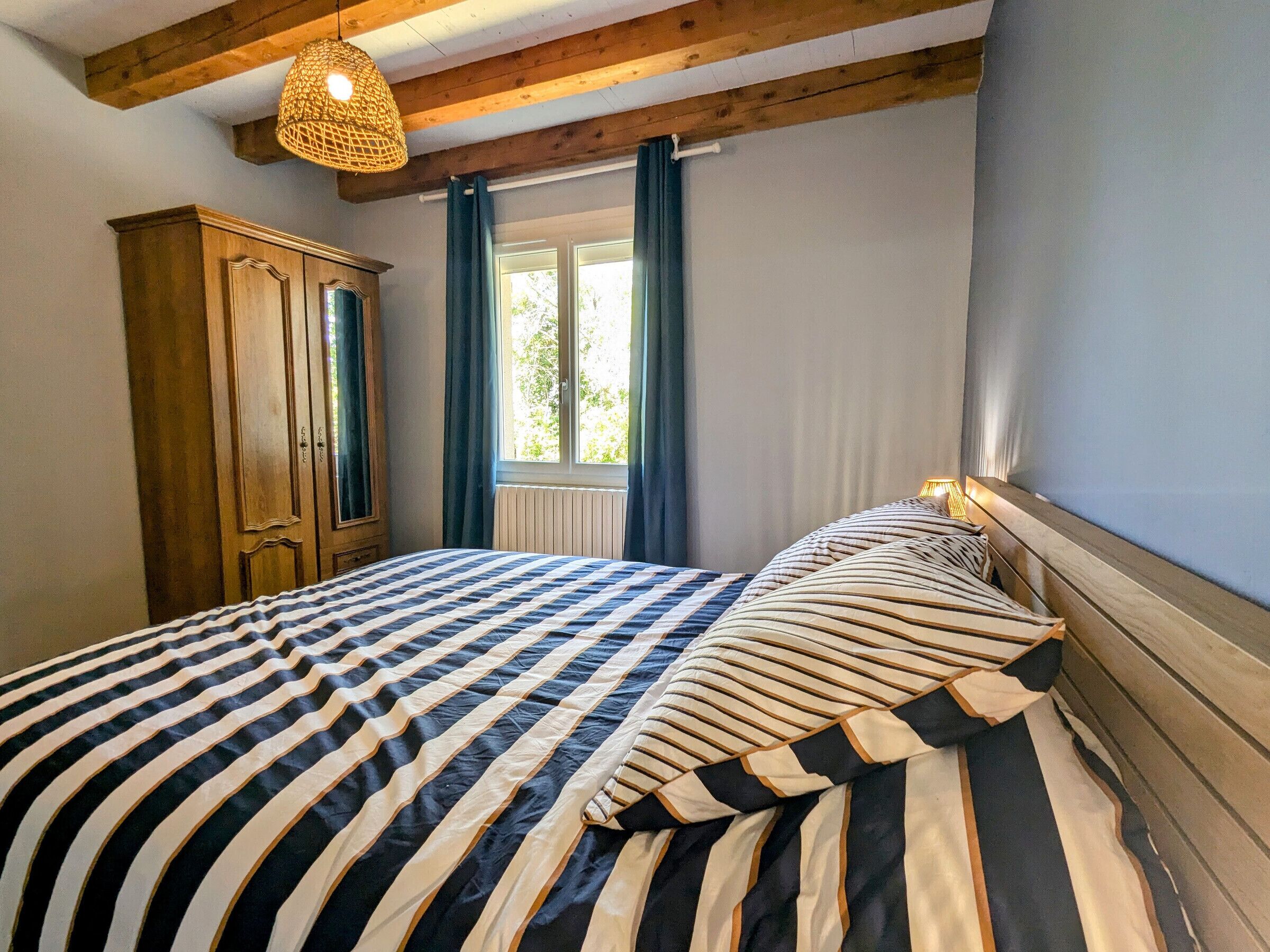 3 chambres, Wi-Fi gratuit, draps fournis