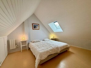 2 bedrooms