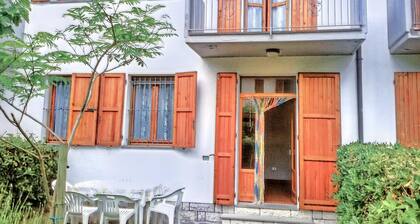 Apartment With Private Garden