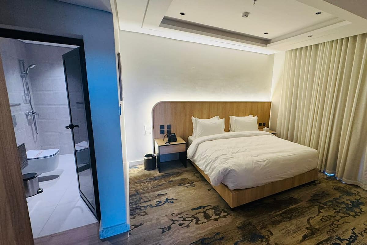 Deluxe kamer, uitzicht op bergen | 2 slaapkamers, een kluis op de kamer, een strijkplank/strijkijzer