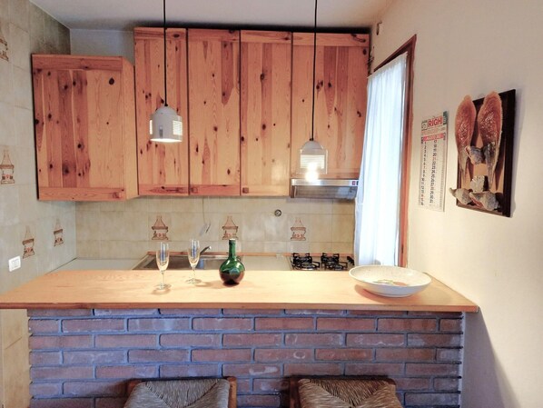 House | Private kitchen - Charming Villa With Garden (Ravenna)
