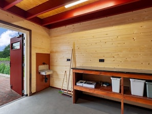 House | Spa treatment - Holiday Home in Friesland Near Canal & Lake (Jistrum)