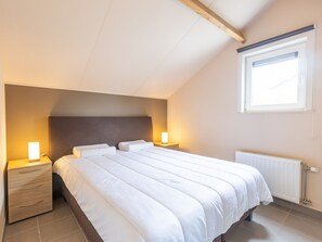 3 habitaciones y muebles diferentes 