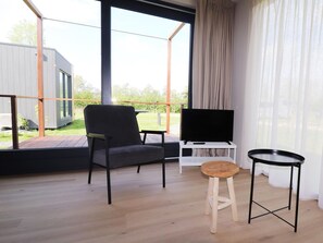 House | Living area - Cottage in Menaam Near Frisian Landscape (Menaldum)