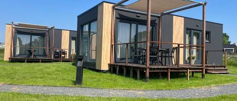 House | Outdoor dining