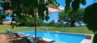 Villa Aiale – Tuscany Villa with Pool for 12-14 Guests, Comfort & Privacy