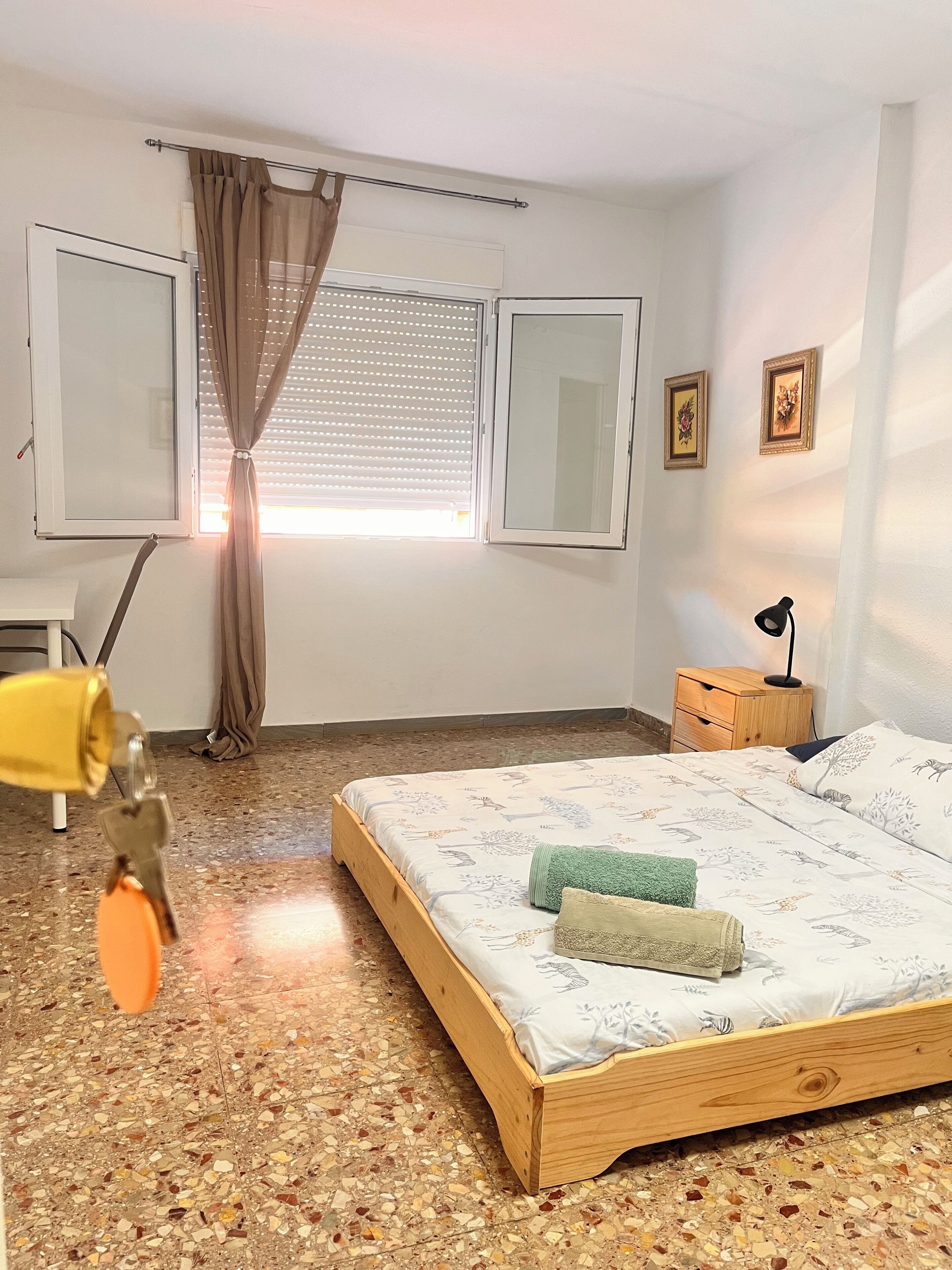 1 bedroom, WiFi, bed sheets