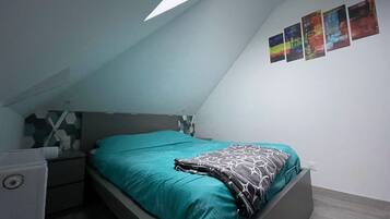 1 bedroom, WiFi, bed sheets
