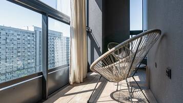 Departamento urbano, balcón | Balcón