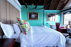 Deluxe Studio, Lake View | Premium bedding, down comforters, Select Comfort beds - Bali at Scenic Haven Lodge (Hartbeespoort)