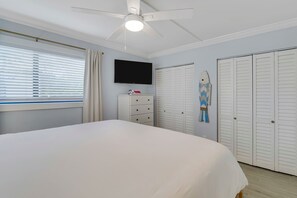 1 slaapkamer, een strijkplank/strijkijzer, wifi, beddengoed