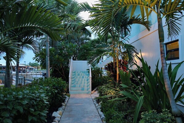 Property grounds - Sailfish Suites 2 - pet friendly & waterfront!!! (Stuart)