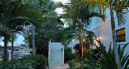 Sailfish Suites 2 - pet friendly & waterfront!!!