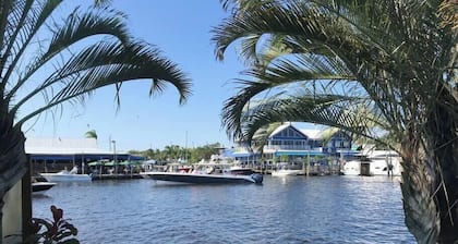 Sailfish Suites 2 - pet friendly & waterfront!!!