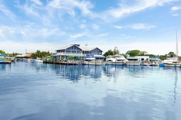 Marina - Sailfish Suites 4- Waterfront, Pet friendly!! (Stuart)