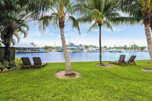 Property grounds - Sailfish Suites 7 - Waterfront Lodging (Stuart)