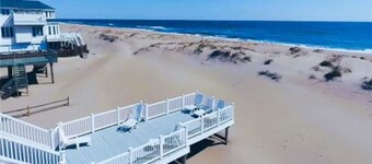 Oceanfront home “Sea Watch” ~~brand new pool