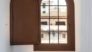 Apartment | 1 bedroom, iron/ironing board, Internet