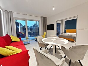 Individually decorated, individually furnished, free WiFi, bed sheets - Timber Apartments by Baltic Home (Swinoujscie)