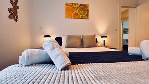 4 Schlafzimmer, Schreibtisch, Bügeleisen/Bügelbrett, kostenloses WLAN