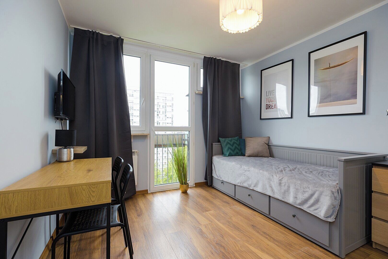 Basic Room | Iron/ironing board, free WiFi