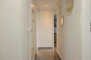 Living area - SuperApart Krochmalna 3 ROOMS (Warsaw)