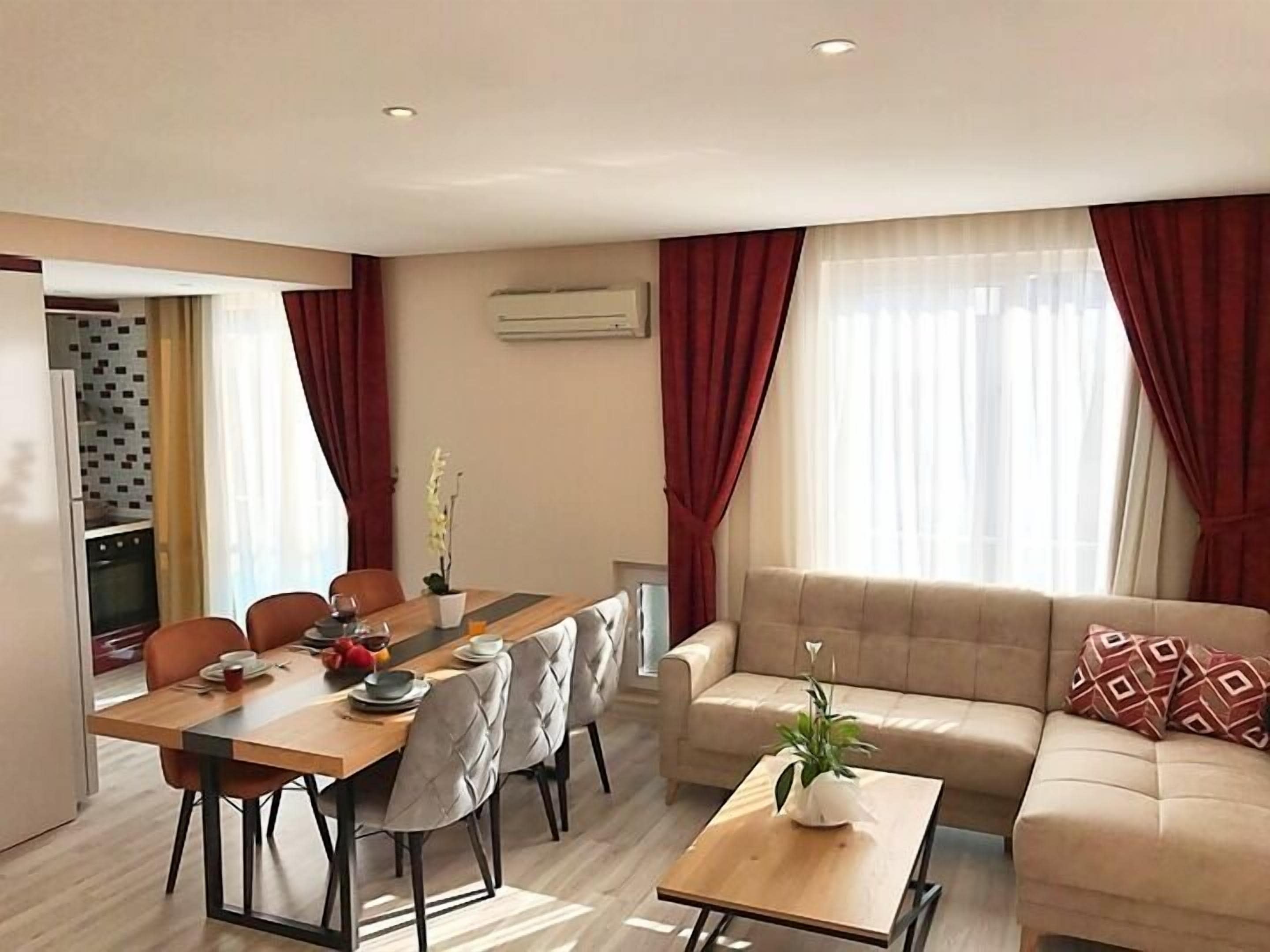 Comfort Apartment, 2 Bedrooms | Living area | 24-inch TV with satellite channels
