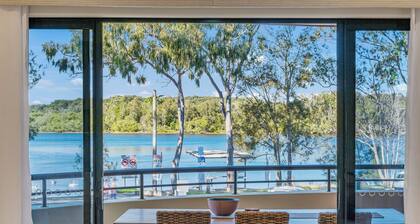 Pippies - 3 bedroom unit with amazing Foreshore views