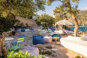 Property grounds - Stone Beach Residence Adults Only Resort (Himarë)