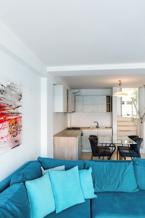 Soundproofing, iron/ironing board, free WiFi - Stone Beach Residence Adults Only Resort (Himarë)