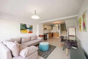 Äänieristys, silitysrauta/-lauta, ilmainen Wi-Fi