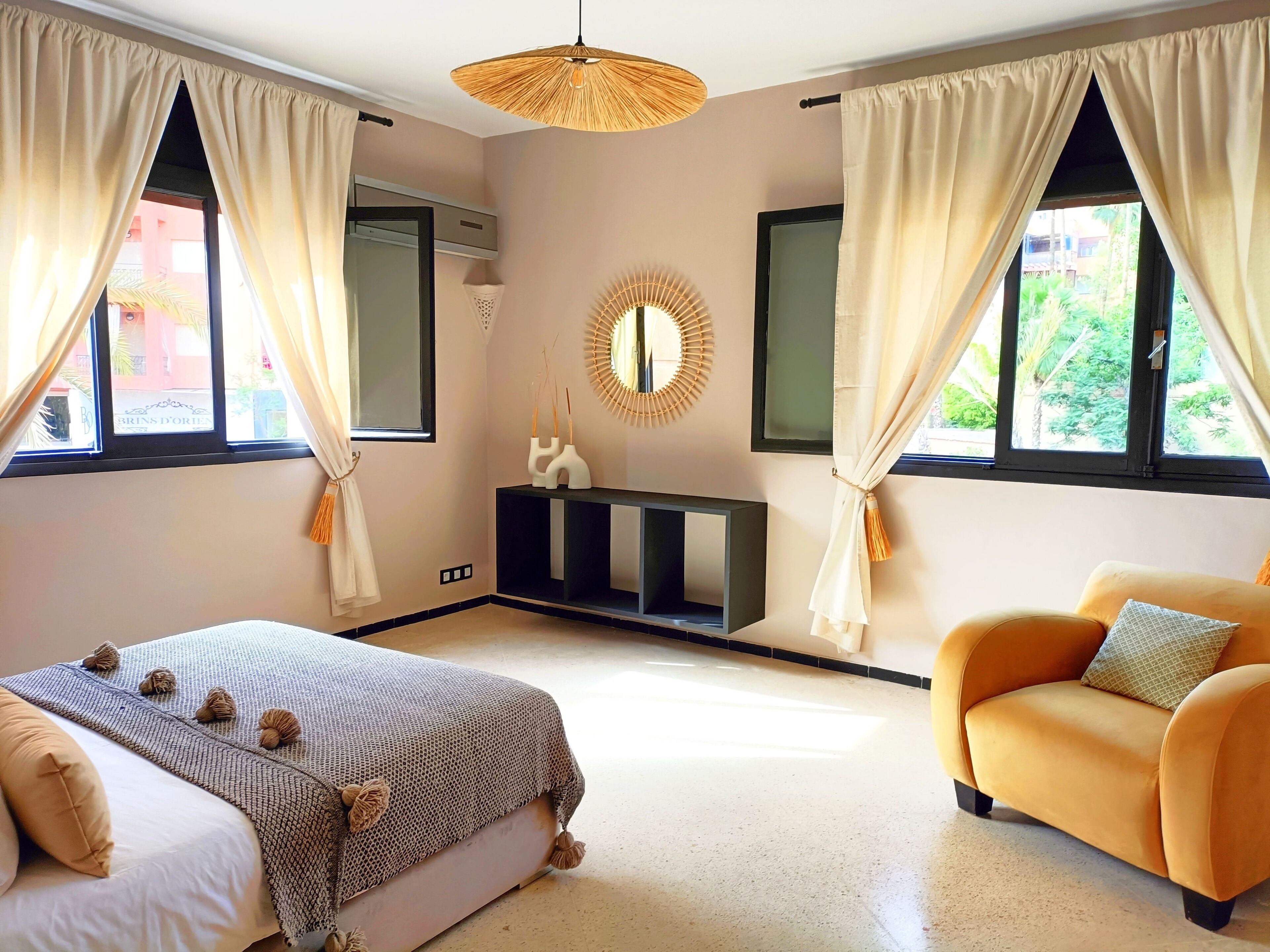 2 chambres, fer et planche à repasser, Wi-Fi, draps fournis