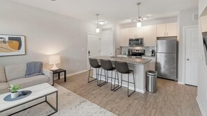 Smart TV - Landing | Chic 1BD, Pool, Gym (Land O' Lakes)
