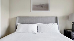 2 Schlafzimmer, Schreibtisch, Bügeleisen/Bügelbrett, WLAN