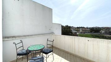 Apartment, 2 Bedrooms | Terrace/patio