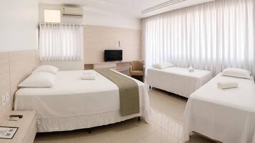 Kamar Quadruple Premium | Wi-Fi gratis dan seprai linen