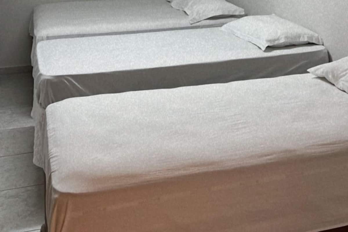 Chambre Quadruple Ăconomique | Wi-Fi gratuit, draps fournis