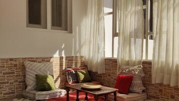 Standard Room | Living area