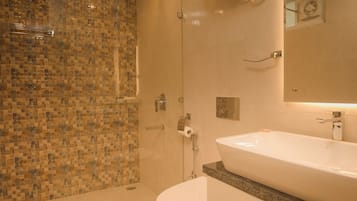Shower, towels, soap, shampoo