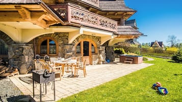 Exclusive Villa | Terrace/patio