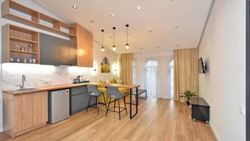 Studio Suite Comfort, 1 Tempat Tidur Double | 1 kamar tidur, seprai premium, setrika/meja setrika, dan Wi-Fi gratis