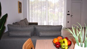 Huis, roken | 2 slaapkamers, geluiddichte muren