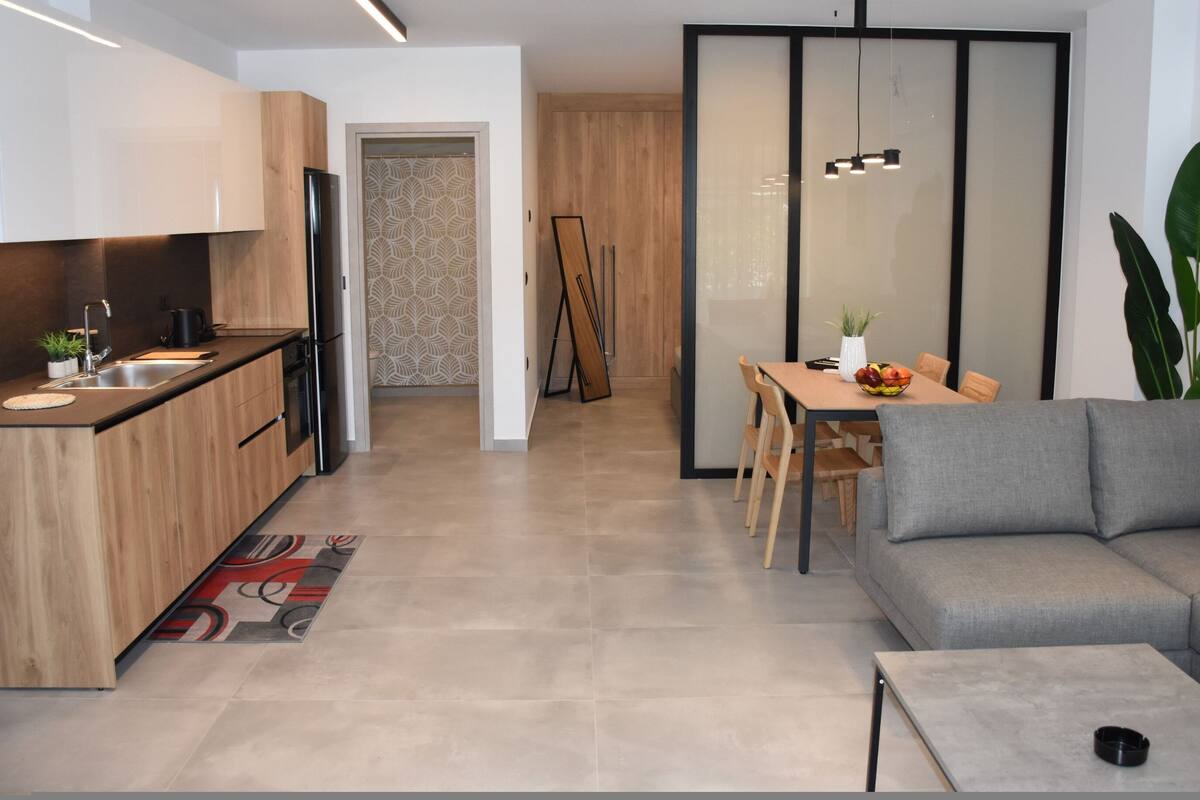 Huis, roken | 2 slaapkamers, geluiddichte muren