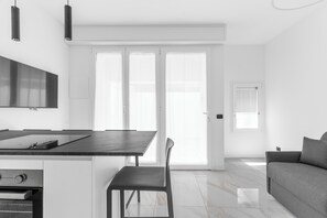 Comfort Apartment | Living area | Flat-screen TV - Mi Casa Meucci (Milan)