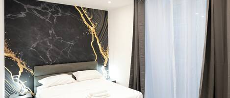 Luxury Room, 1 King Bed, Private Bathroom