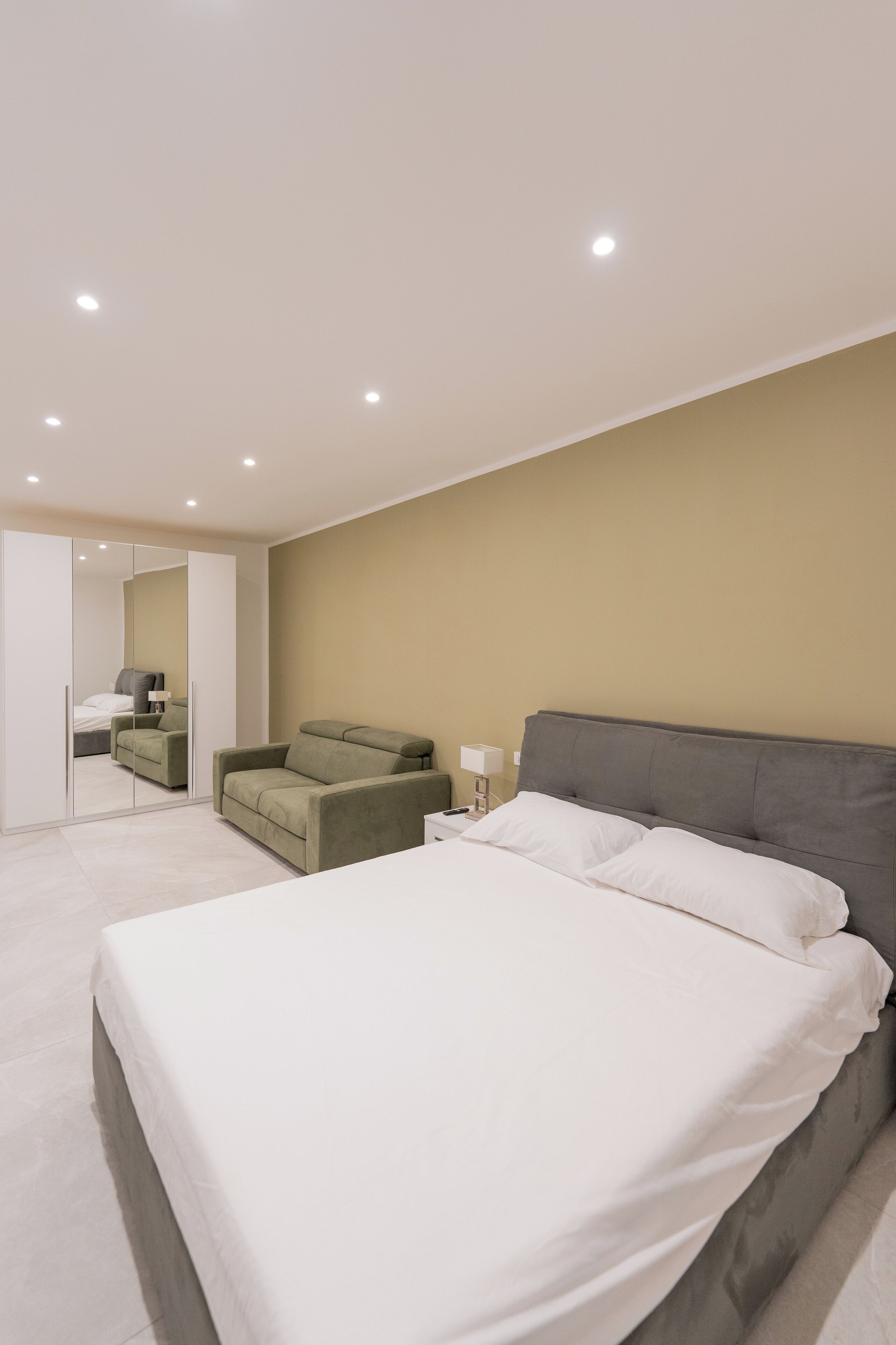 Royal Room | Frette Italian sheets, premium bedding, memory-foam beds, minibar