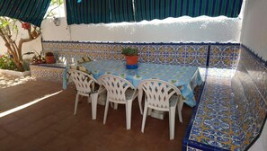 Chalet | Dining